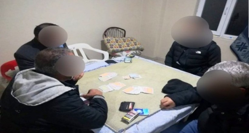 Pertek'de 'kumar' baskını 6 kişiye 20 bin lira ceza